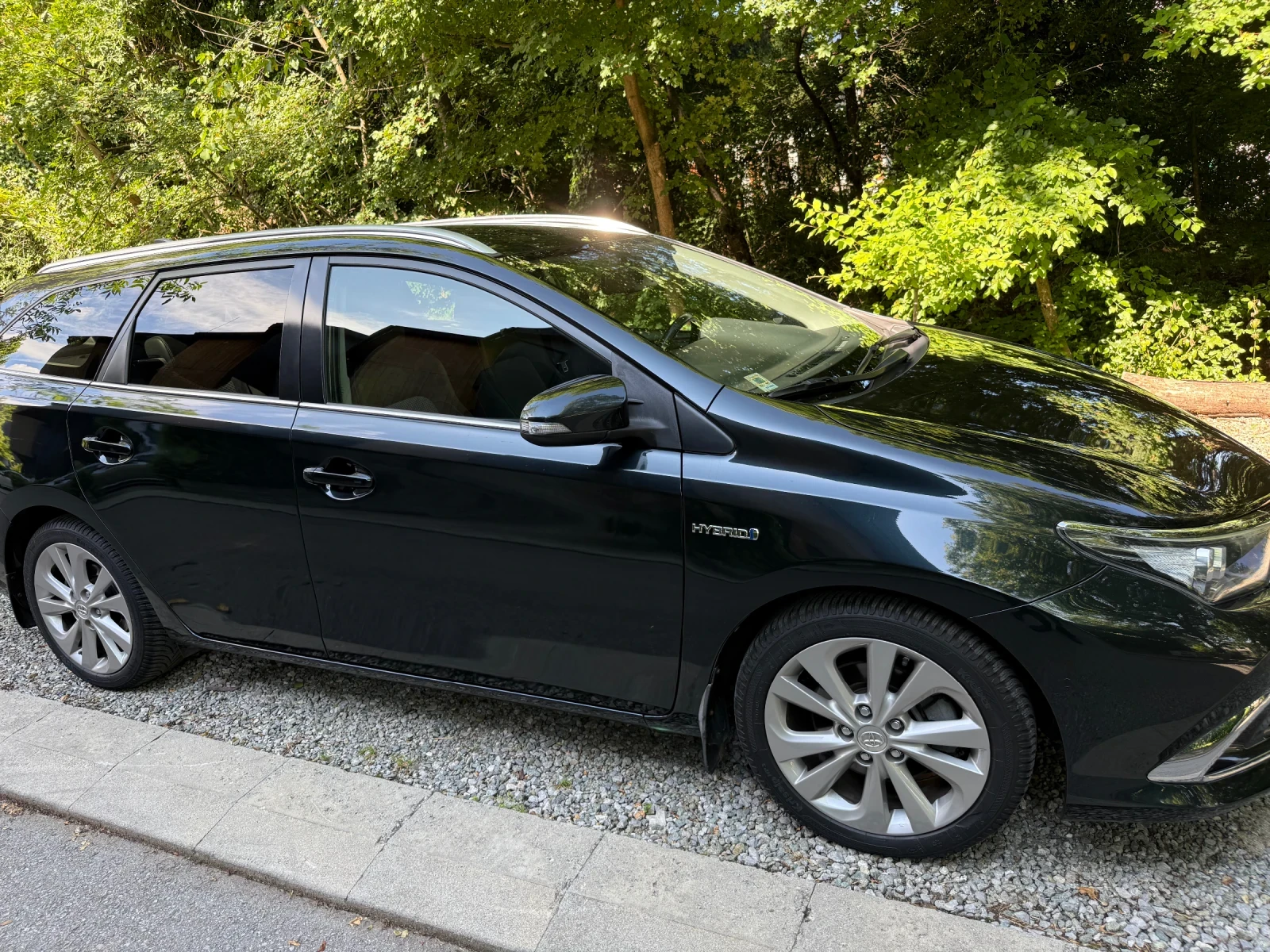 Toyota Auris Toyota Auris tauring sport hybrid , снимка 2 - Автомобили и джипове - 54891591