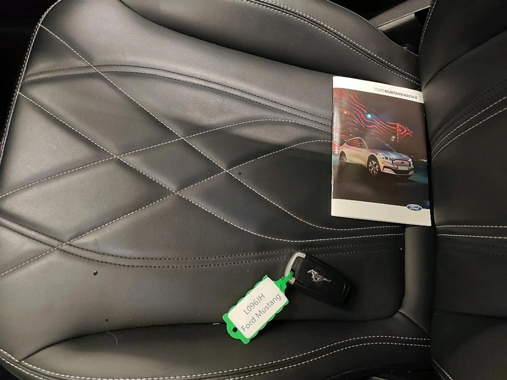 Ford Mustang Mach-E Европейска 76 kWh 258 К.с. , снимка 13 - Автомобили и джипове - 55188254