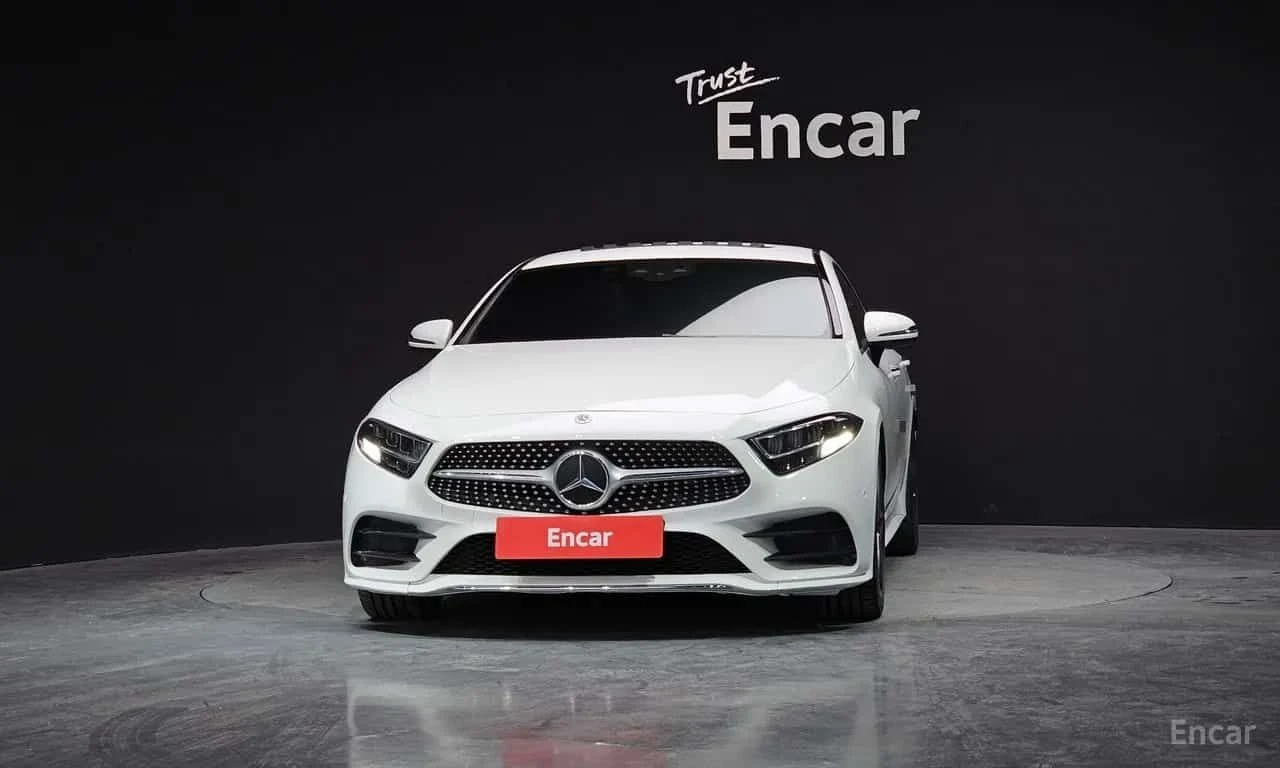 Mercedes-Benz CLS * CLS300d AMG Line * CARFAX * ЦЕНА ДО БГ, снимка 3 - Автомобили и джипове - 55559420