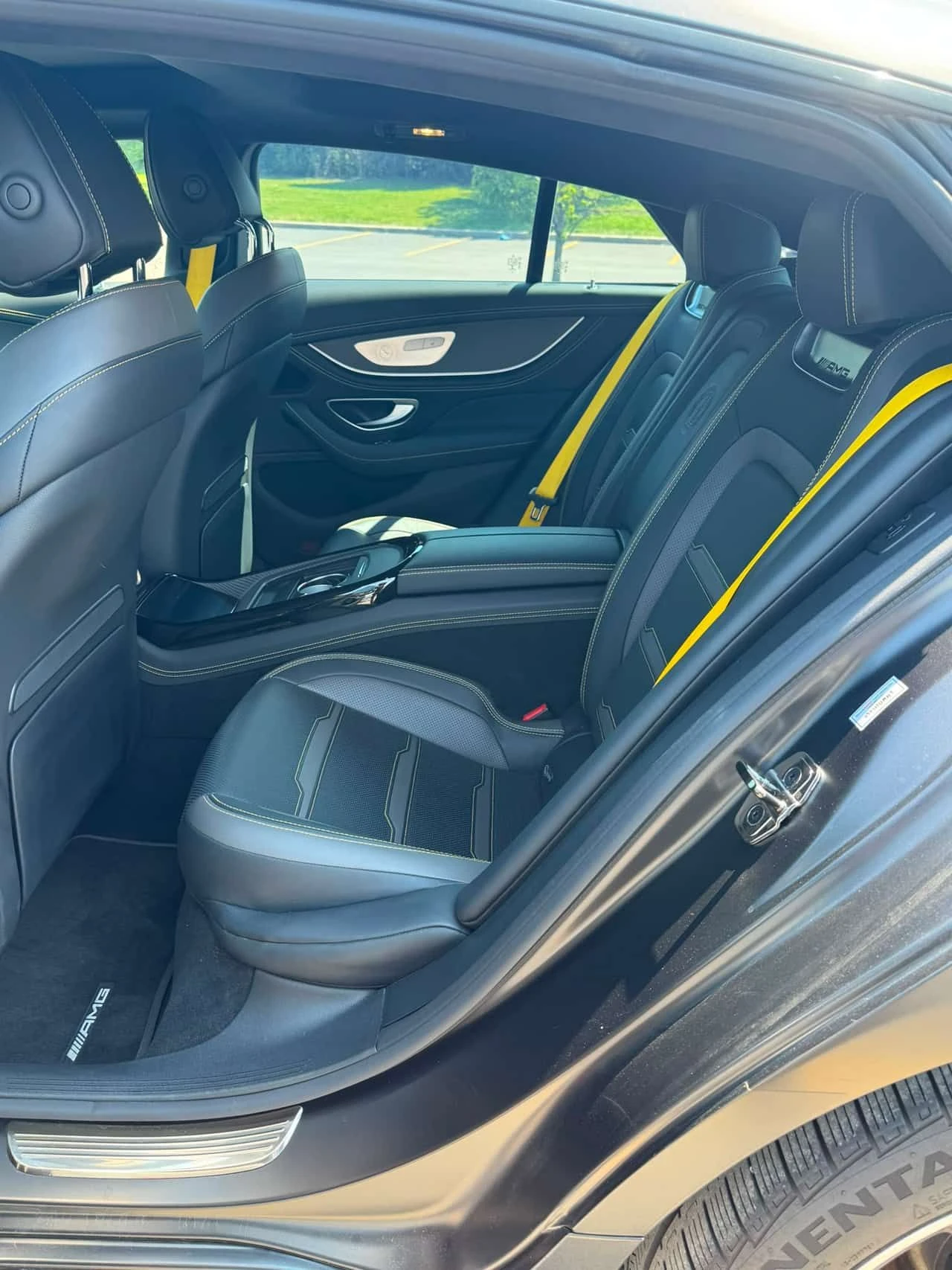 Mercedes-Benz AMG GT 53 * DIS* BURMESTER* 360* , снимка 17 - Автомобили и джипове - 55580929