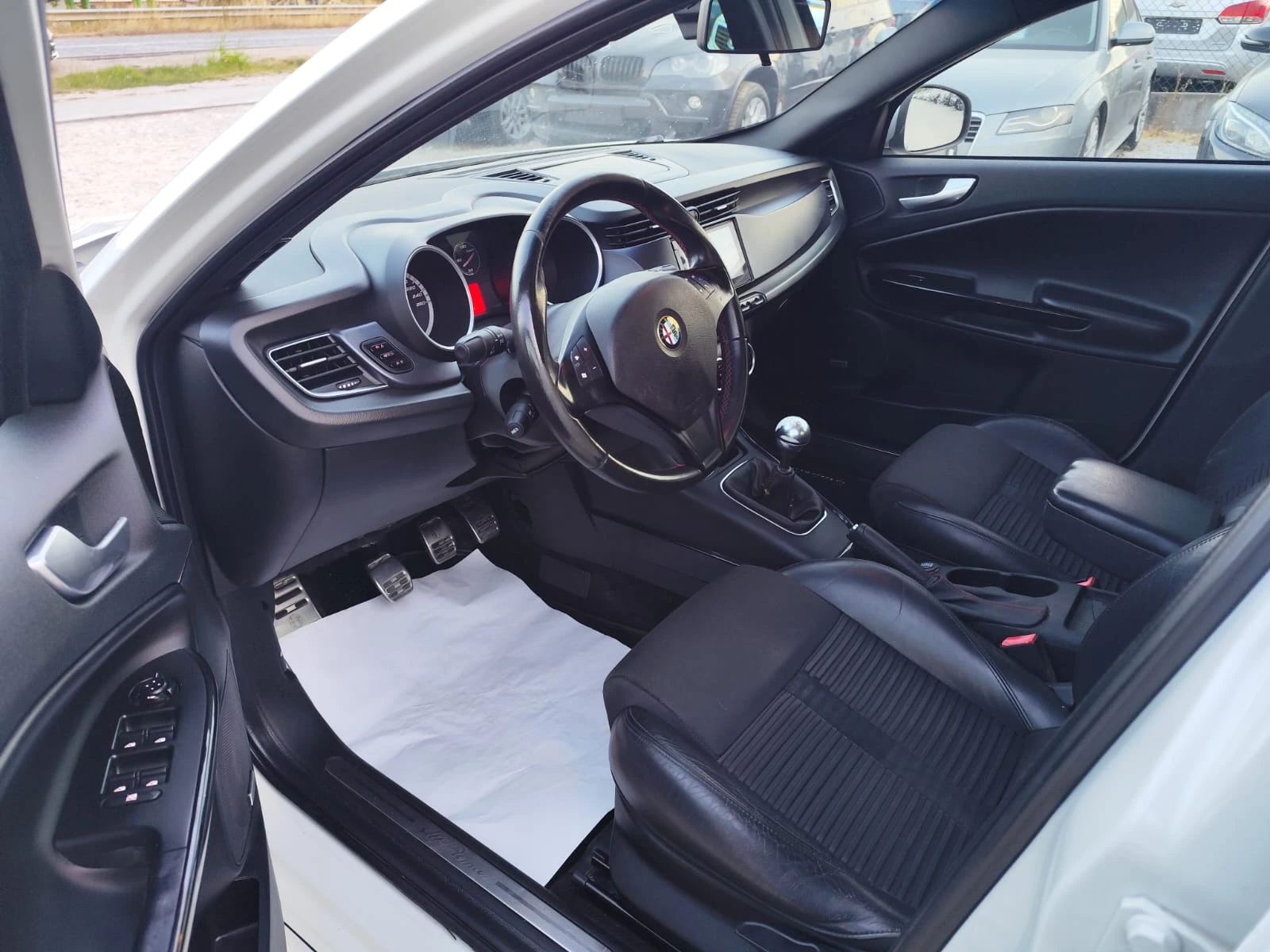 Alfa Romeo Giulietta 2.0 дизел 140 коня Италия, снимка 10 - Автомобили и джипове - 55707026