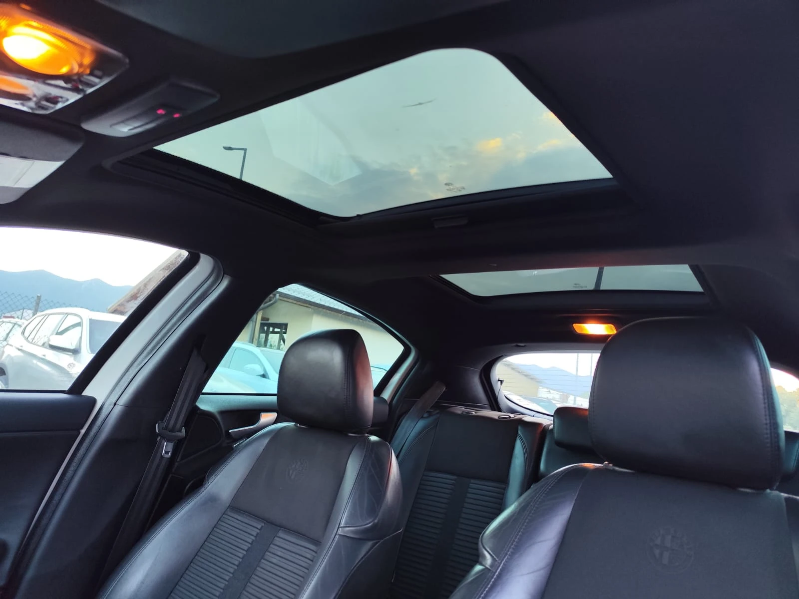 Alfa Romeo Giulietta 2.0 дизел 140 коня Италия, снимка 12 - Автомобили и джипове - 55707026