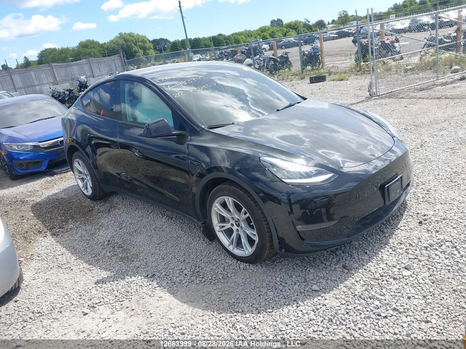 Tesla Model Y LONG RANGE