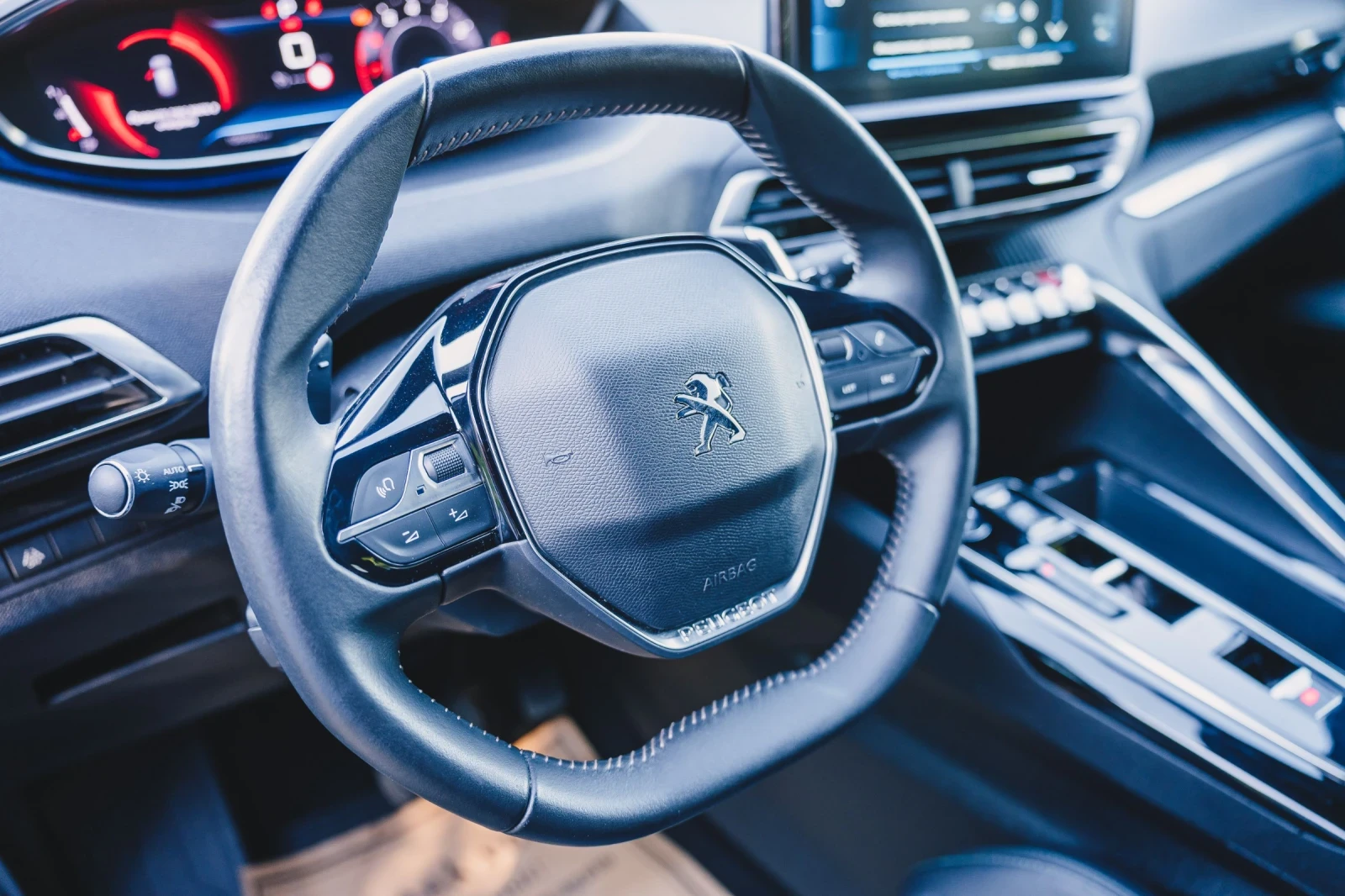 Peugeot 3008, снимка 5 - Автомобили и джипове - 56169056