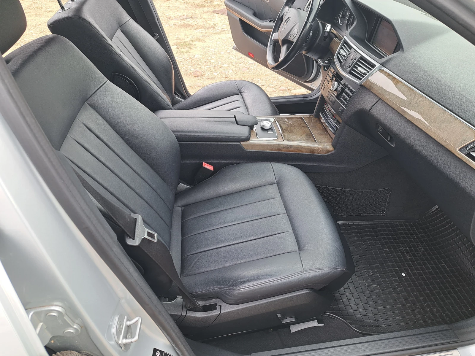 Mercedes-Benz E 350 CGi 292 KS.Elegans DISTRONIC , снимка 14 - Автомобили и джипове - 56221356