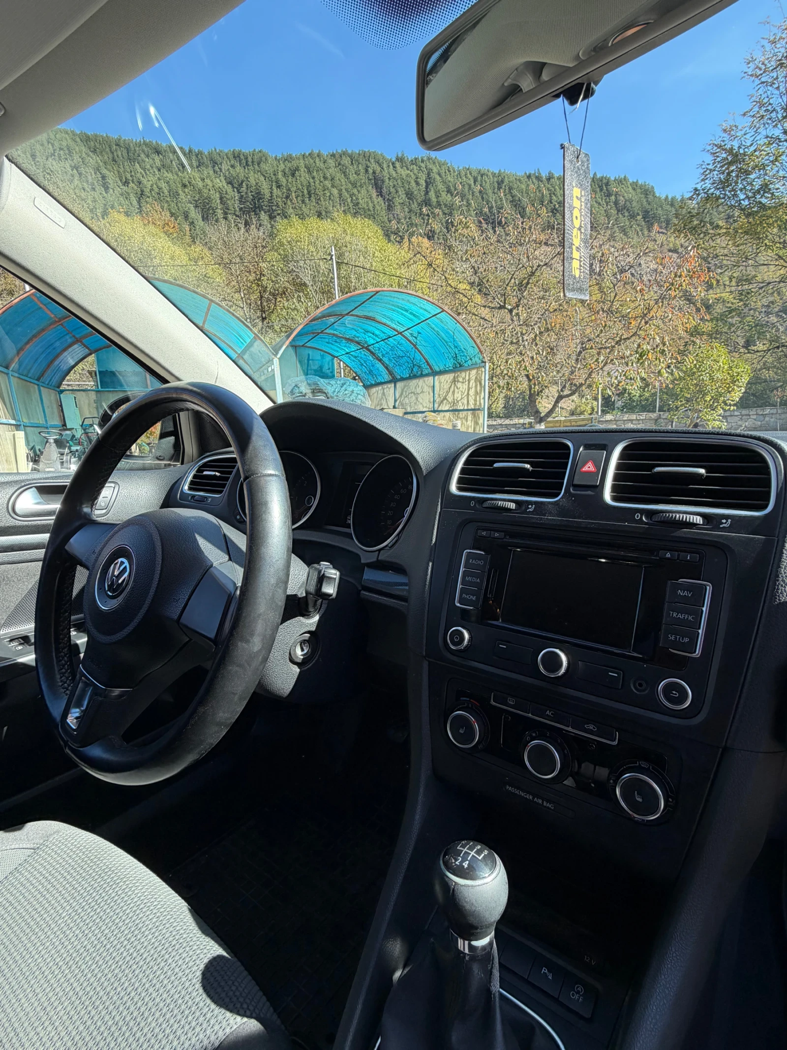 VW Golf 1.6tdi, снимка 6 - Автомобили и джипове - 56584299