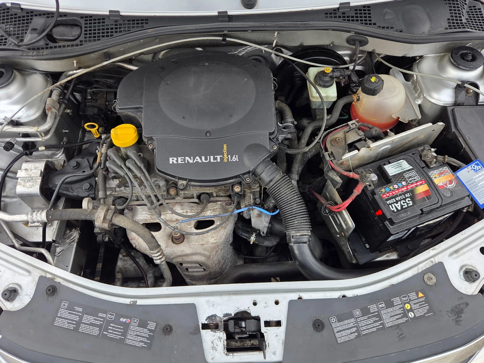 Dacia Logan 1.6, снимка 14 - Автомобили и джипове - 56650776