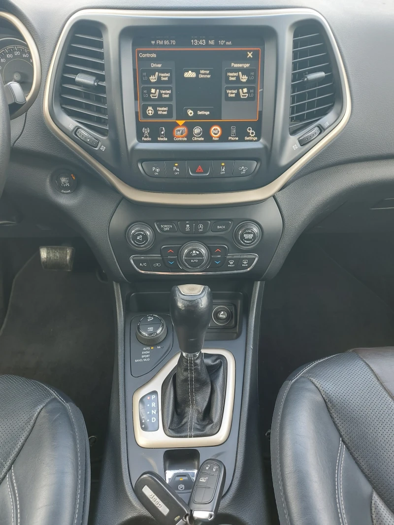 Jeep Cherokee LIMITED* 170 к.с.* 4x4* FULL EXTRI* ИТАЛИЯ* , снимка 12 - Автомобили и джипове - 52379566