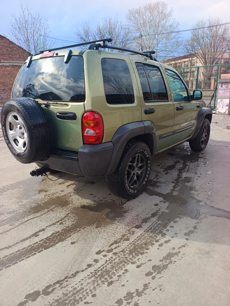 Jeep Cherokee, снимка 5 - Автомобили и джипове - 53357842