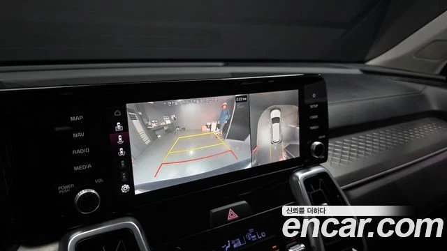 Kia Sorento 2.2 4x4| 360| DIST| НАДУВАНЕ| ОБДУХВАНЕ, снимка 14 - Автомобили и джипове - 55817777