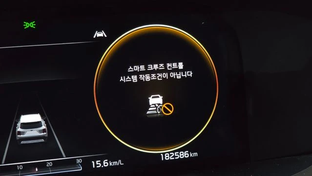 Kia Sorento 2.2 4x4| 360| DIST| НАДУВАНЕ| ОБДУХВАНЕ, снимка 16 - Автомобили и джипове - 55817777