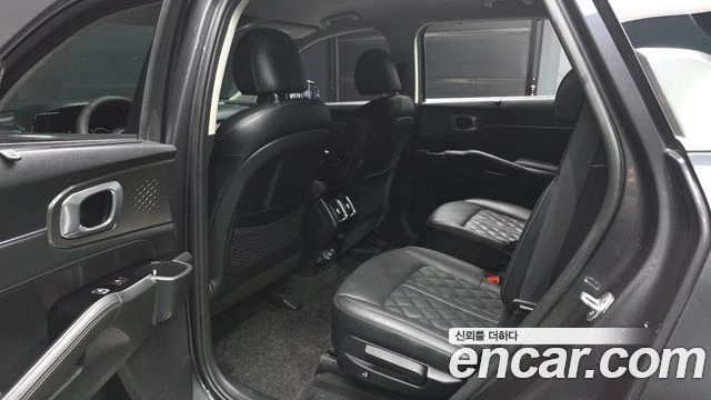 Kia Sorento 2.2 4x4| 360| DIST| НАДУВАНЕ| ОБДУХВАНЕ, снимка 9 - Автомобили и джипове - 55817777