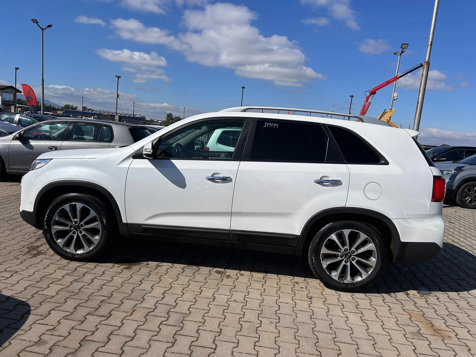 Kia Sorento 2.4i AVTOMAT/KOJA/NAVI EURO 5 ЛИЗИНГ - изображение 9