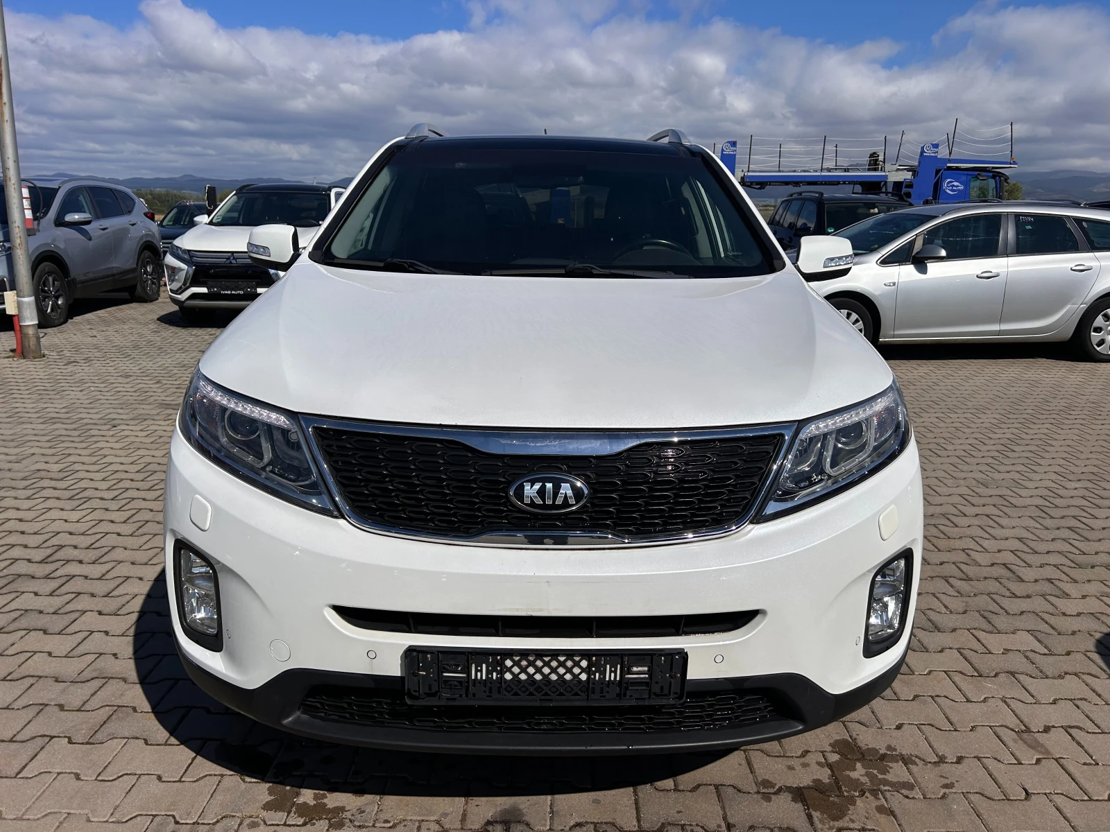 Kia Sorento 2.4i AVTOMAT/KOJA/NAVI EURO 5 ЛИЗИНГ - изображение 3