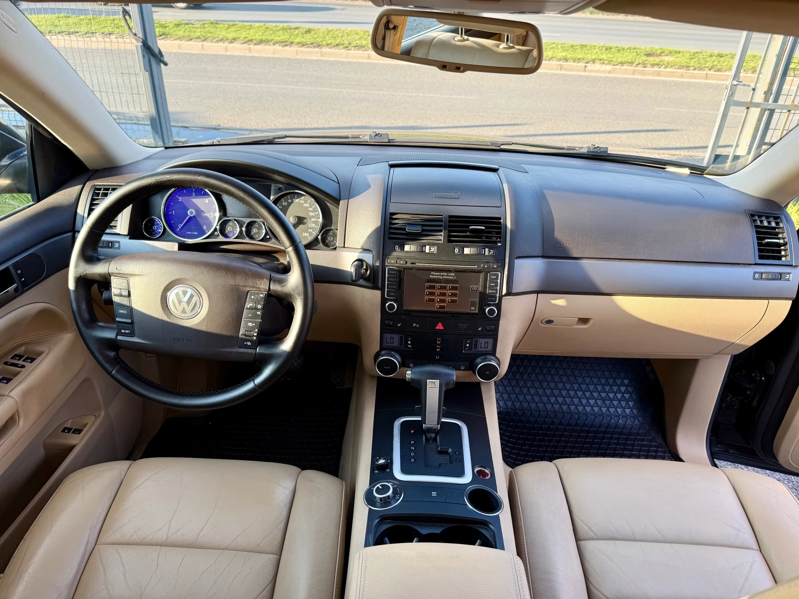 VW Touareg 3.0 TDI /// | Mobile.bg   12