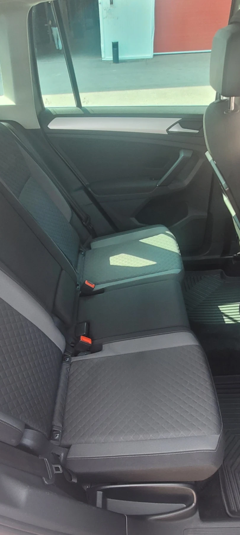 VW Tiguan 2.0 TDI - изображение 3