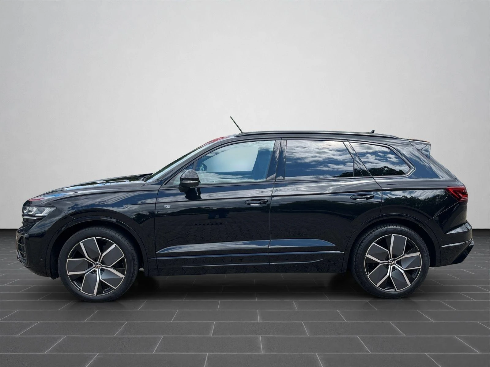 VW Touareg 3.0 TDI 4MOTION R-LINE BLACK STYLE DYNAUDIO MATRIX - изображение 3