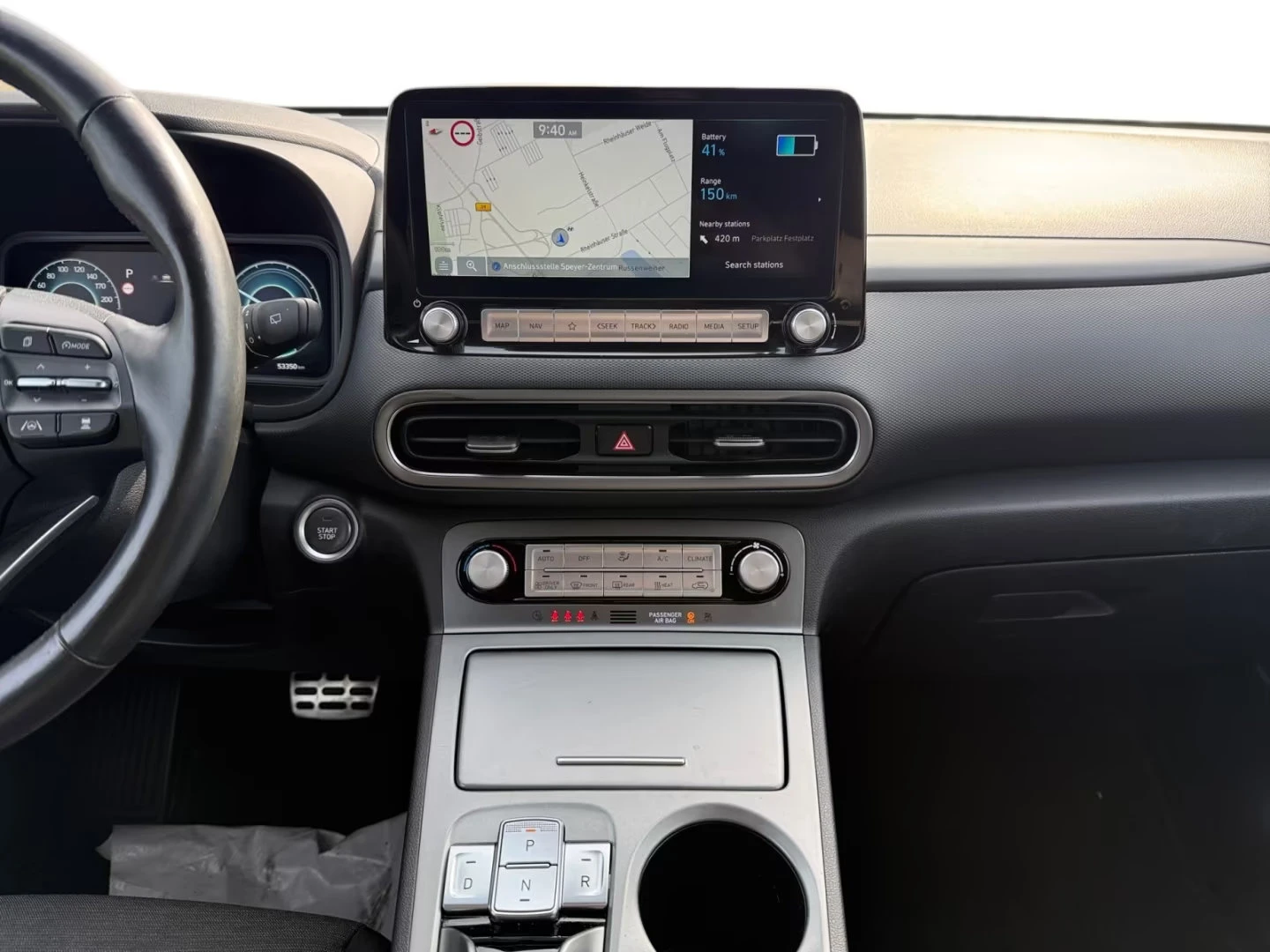 Hyundai Kona EV/204HP/TREND/CAM/NAVI/LED/CPLAY/H.PUMP/247q, снимка 12 - Автомобили и джипове - 54407676