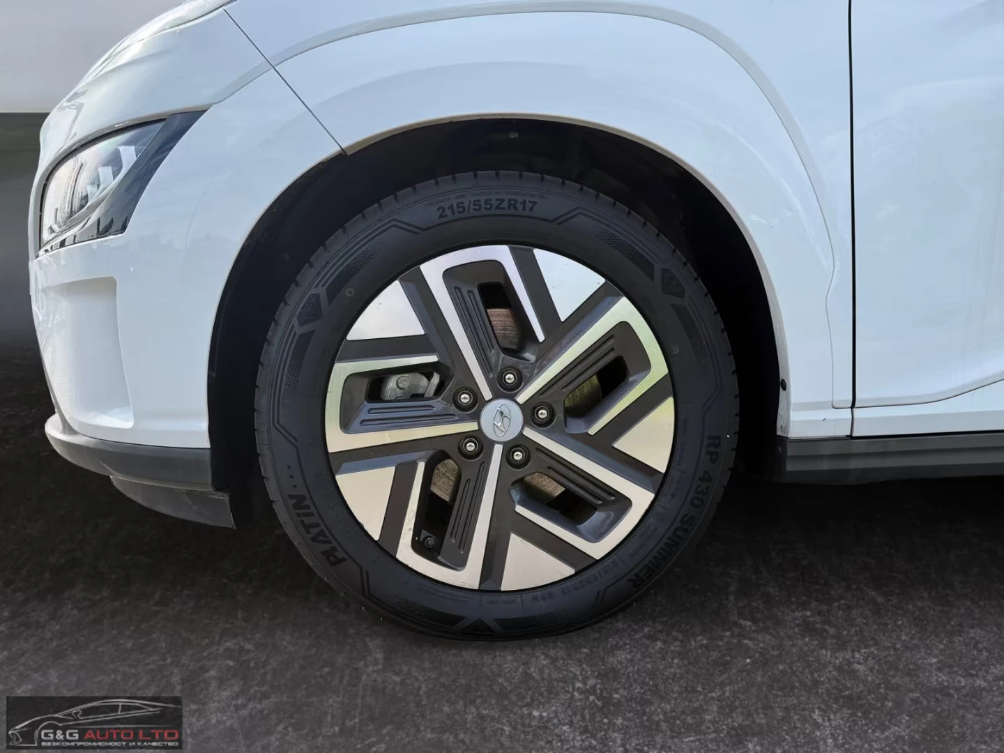 Hyundai Kona EV/204HP/TREND/CAM/NAVI/LED/CPLAY/H.PUMP/247q, снимка 4 - Автомобили и джипове - 54407676