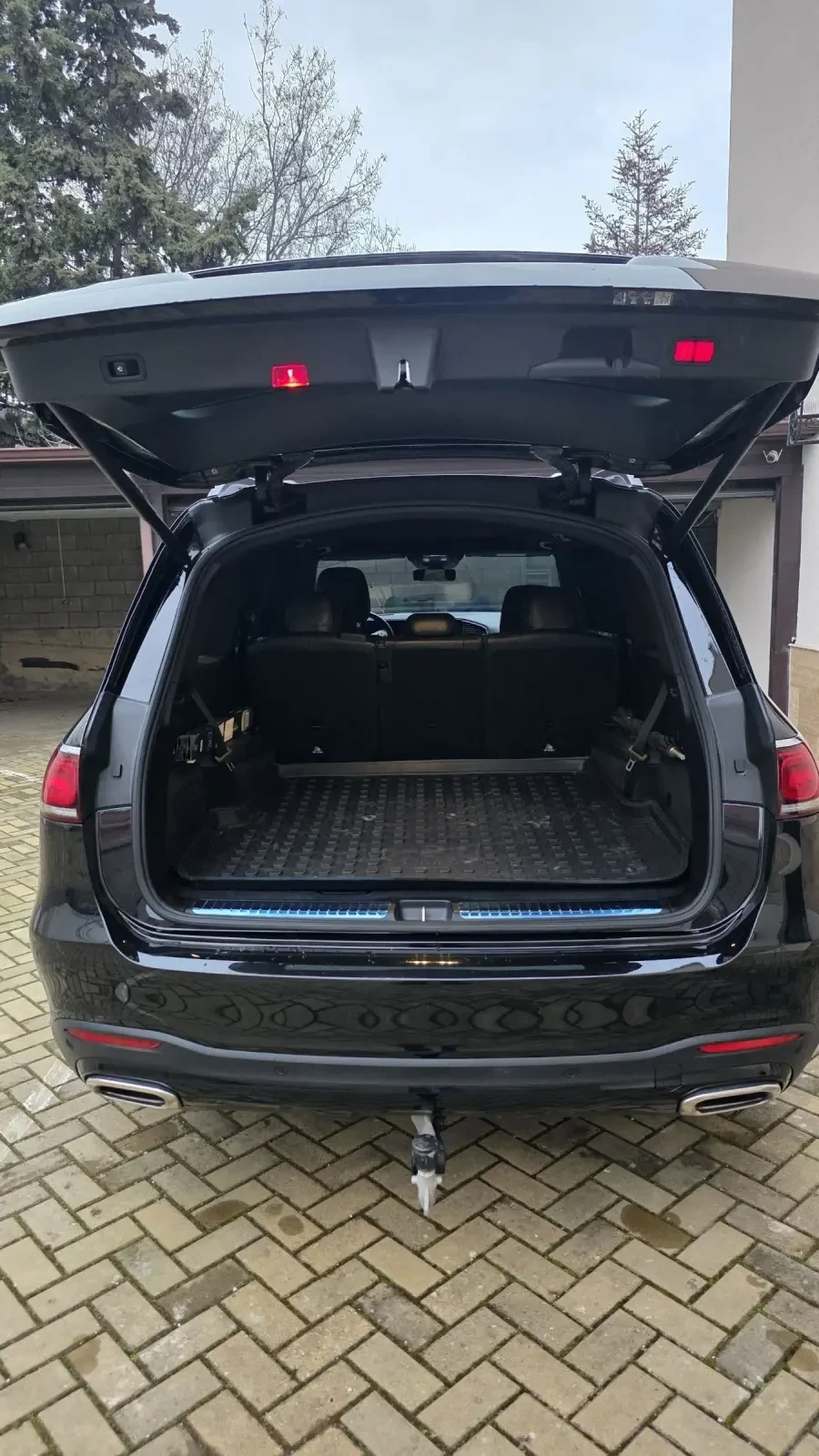 Mercedes-Benz GLS580, снимка 9 - Автомобили и джипове - 54555919