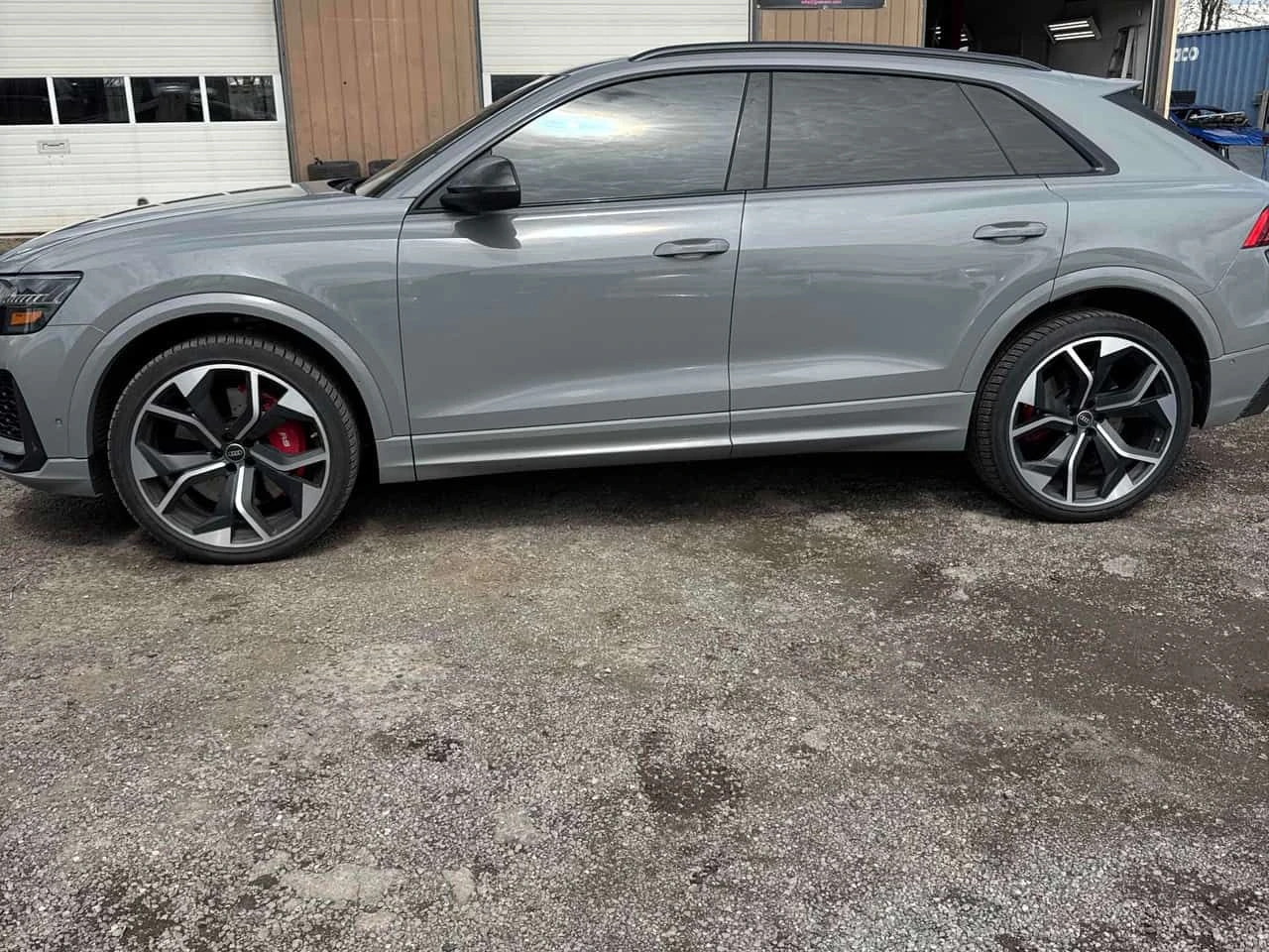 Audi RSQ8 4.0 TFSI quattro | CARFAX + ГУМИ И ДЖАНТИ, снимка 6 - Автомобили и джипове - 54716198