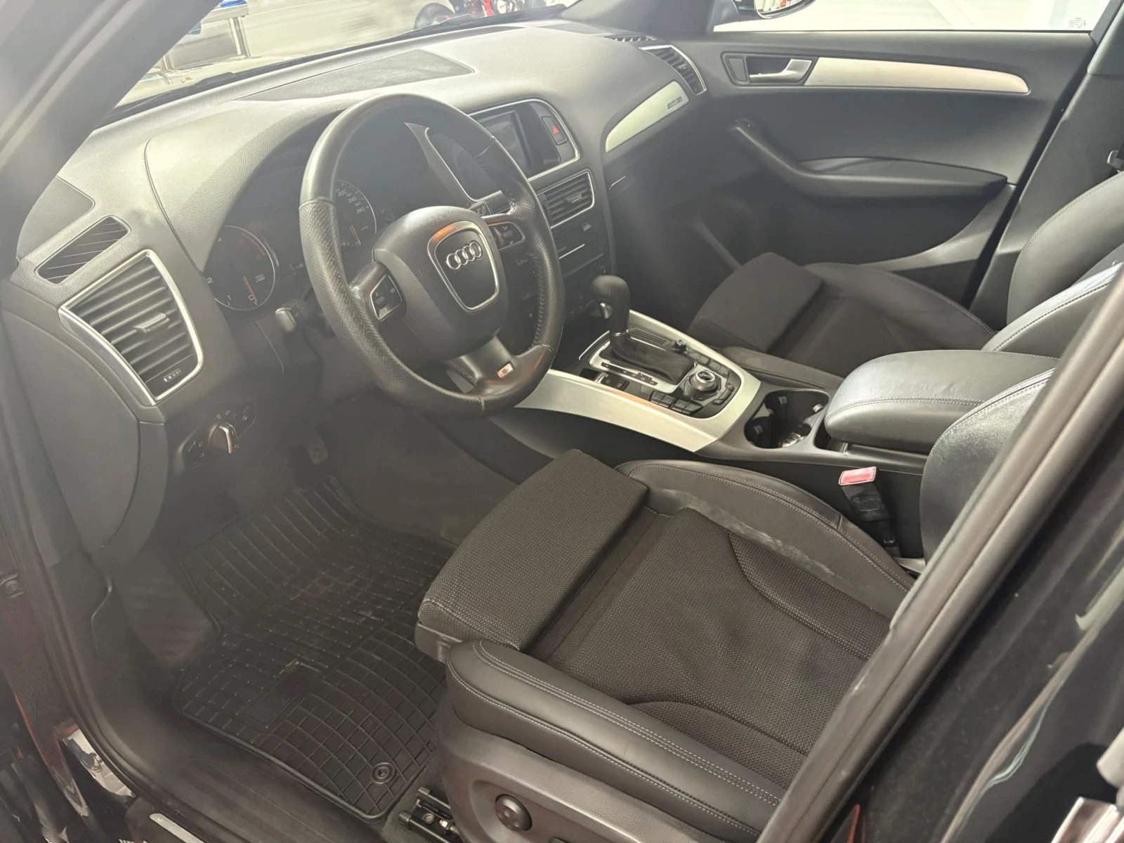 Audi Q5 3.0 TDI QUATTRO S-LINE, снимка 9 - Автомобили и джипове - 54869319