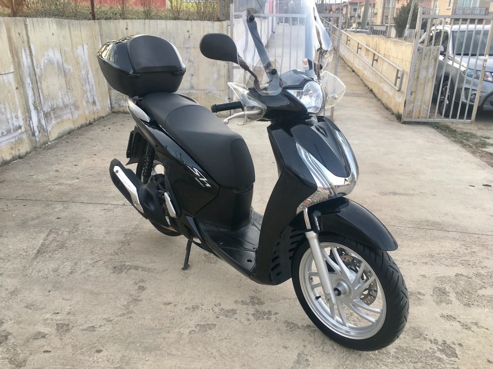 Honda Sh 125i Start-Stop/ABS - изображение 4