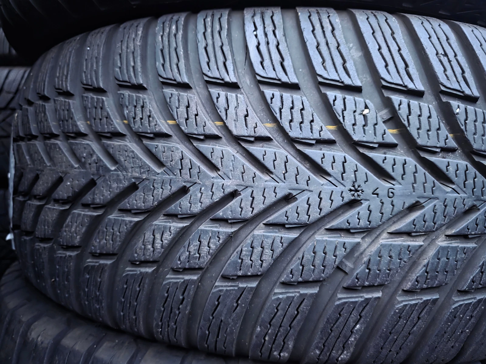 ���� 235/60R17 | Mobile.bg � ����������� 4