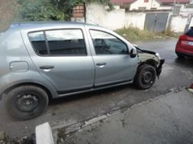 Dacia Sandero 1.6 klima .мотор 1.6, снимка 6