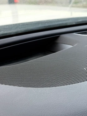 Mercedes-Benz E 300 4MATIC/AMG/WIDE SCREEN/BURM/DISTR/360/HUD/Пано, снимка 14