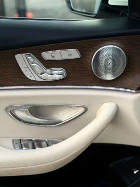 Mercedes-Benz E 300 4MATIC/AMG/WIDE SCREEN/BURM/DISTR/360/HUD/Пано, снимка 15
