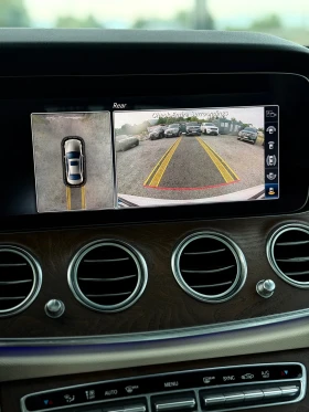Mercedes-Benz E 300 4MATIC/AMG/WIDE SCREEN/BURM/DISTR/360/HUD/Пано, снимка 12