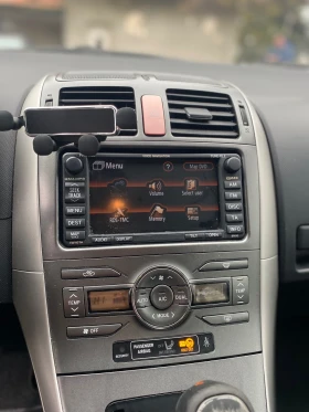 Toyota Auris 1.6 Автоматик, снимка 10