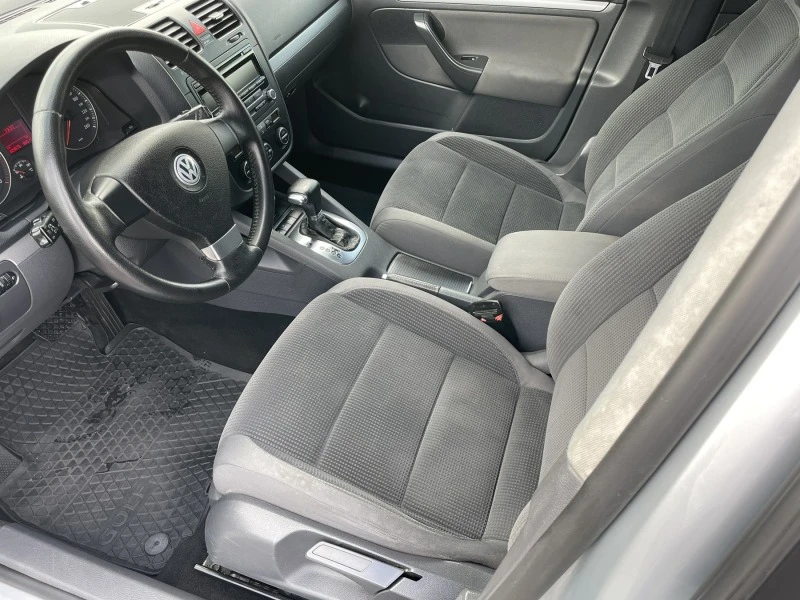 VW Golf 1.9 tdi 105к.с. DSG, снимка 6 - Автомобили и джипове - 46621503