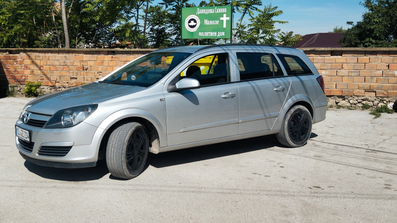 Opel Astra, снимка 3 - Автомобили и джипове - 45647009