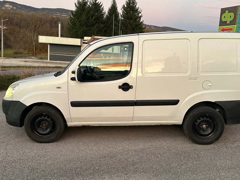 Fiat Doblo 1.6 I GNG КЛИМАТИК, снимка 4 - Автомобили и джипове - 47839238