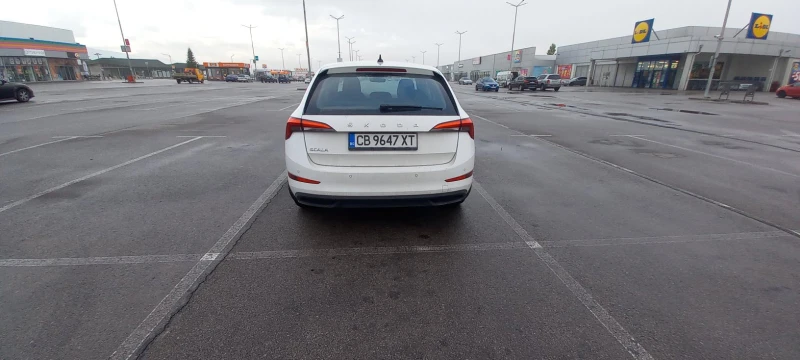 Skoda Scala, снимка 6 - Автомобили и джипове - 48231851