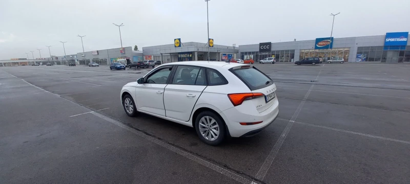 Skoda Scala, снимка 7 - Автомобили и джипове - 48231851