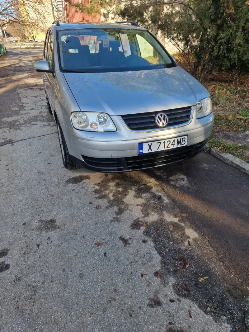 VW Touran, снимка 1 - Автомобили и джипове - 48268534