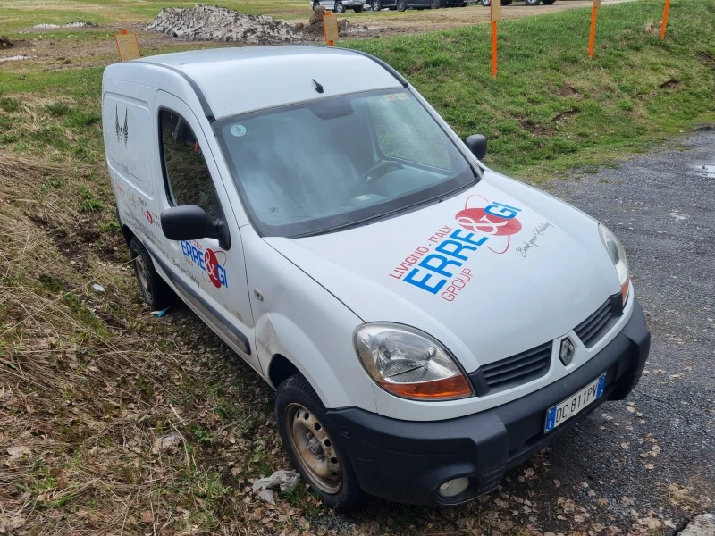 Renault Kangoo 1.6 benz 4x4 130000km, снимка 5 - Автомобили и джипове - 48477260