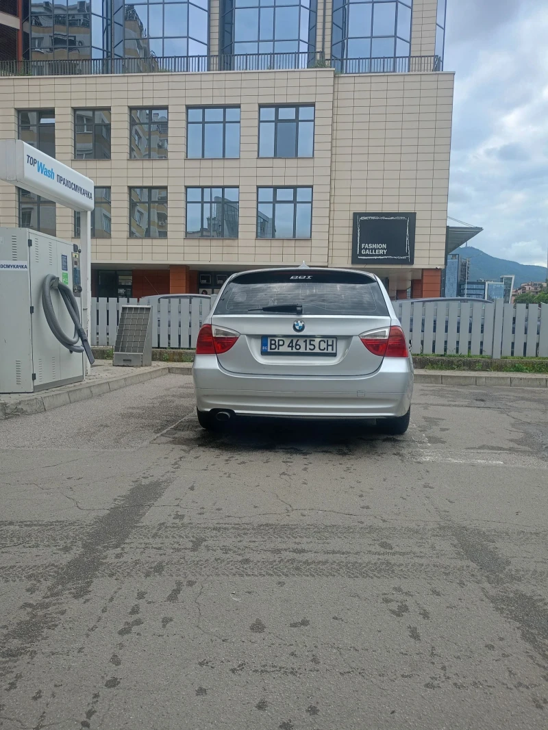 BMW 320, снимка 10 - Автомобили и джипове - 51424134