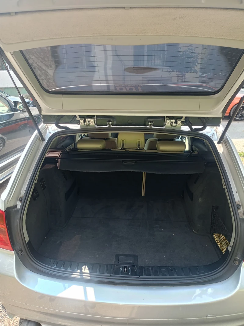 BMW 320, снимка 16 - Автомобили и джипове - 51424134