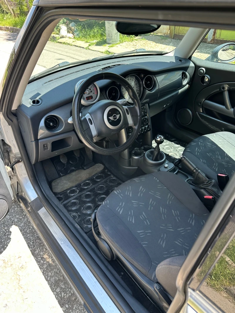 Mini One 1.6 90кс , снимка 9 - Автомобили и джипове - 52569600