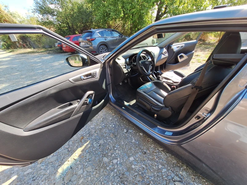 Hyundai Veloster , снимка 7 - Автомобили и джипове - 52009448