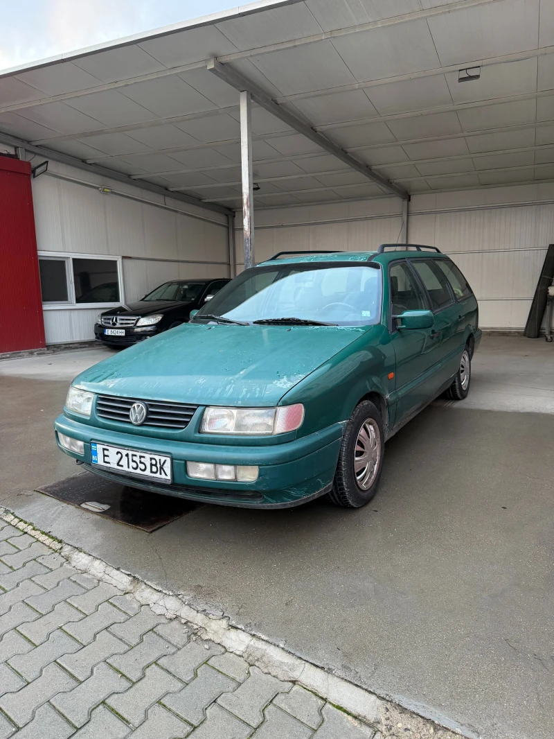 VW Passat 1.8, снимка 3 - Автомобили и джипове - 53301671