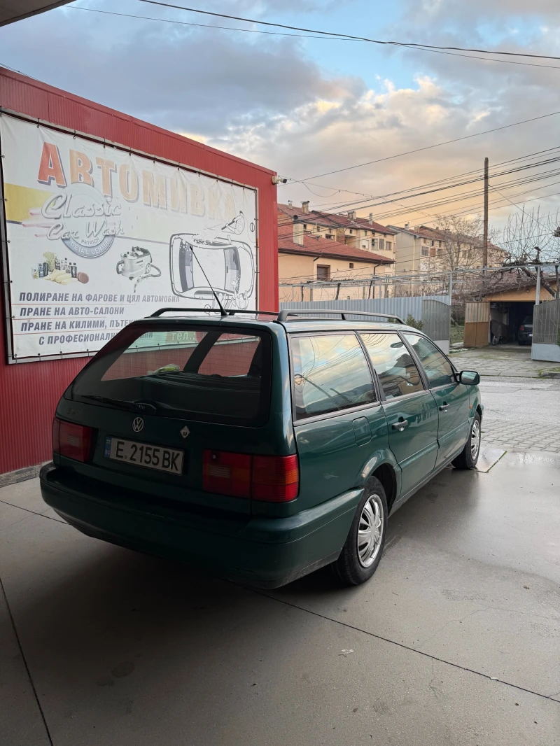 VW Passat 1.8, снимка 4 - Автомобили и джипове - 53301671