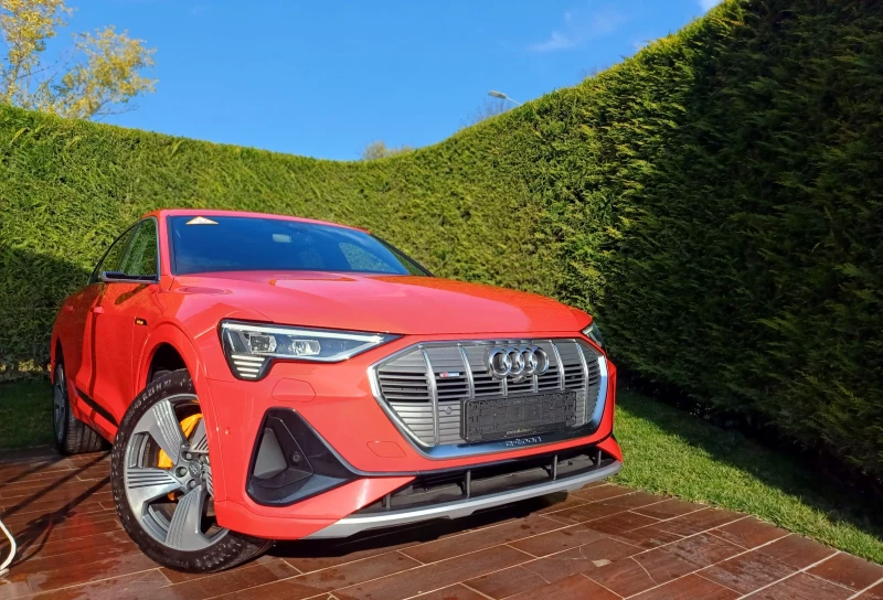 Audi E-Tron Quatro/Sportback/2xSline/Led/Pano/Hud/360/ГАРАНЦИЯ - 38000 EUR - 40272123 | Car24.bg