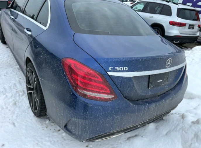 Mercedes-Benz C 300, снимка 6 - Автомобили и джипове - 49261634