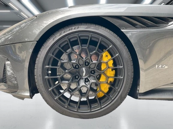 Aston Martin DBS = Ultimate = 1 of 199 Гаранция - изображение 4