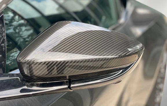 Aston Martin DBS = Ultimate = 1 of 199 Гаранция - изображение 6
